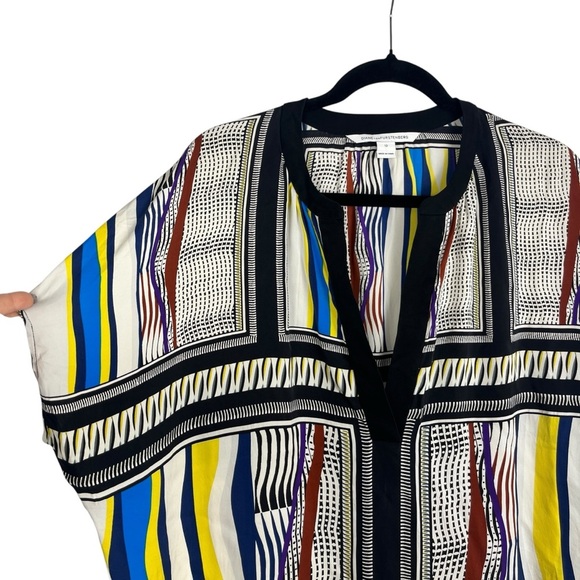 DIANE VON FURSTENBERG Alana Multicolor Geometric Silk Blouse Tunic Top 12 DVF - Picture 4 of 10